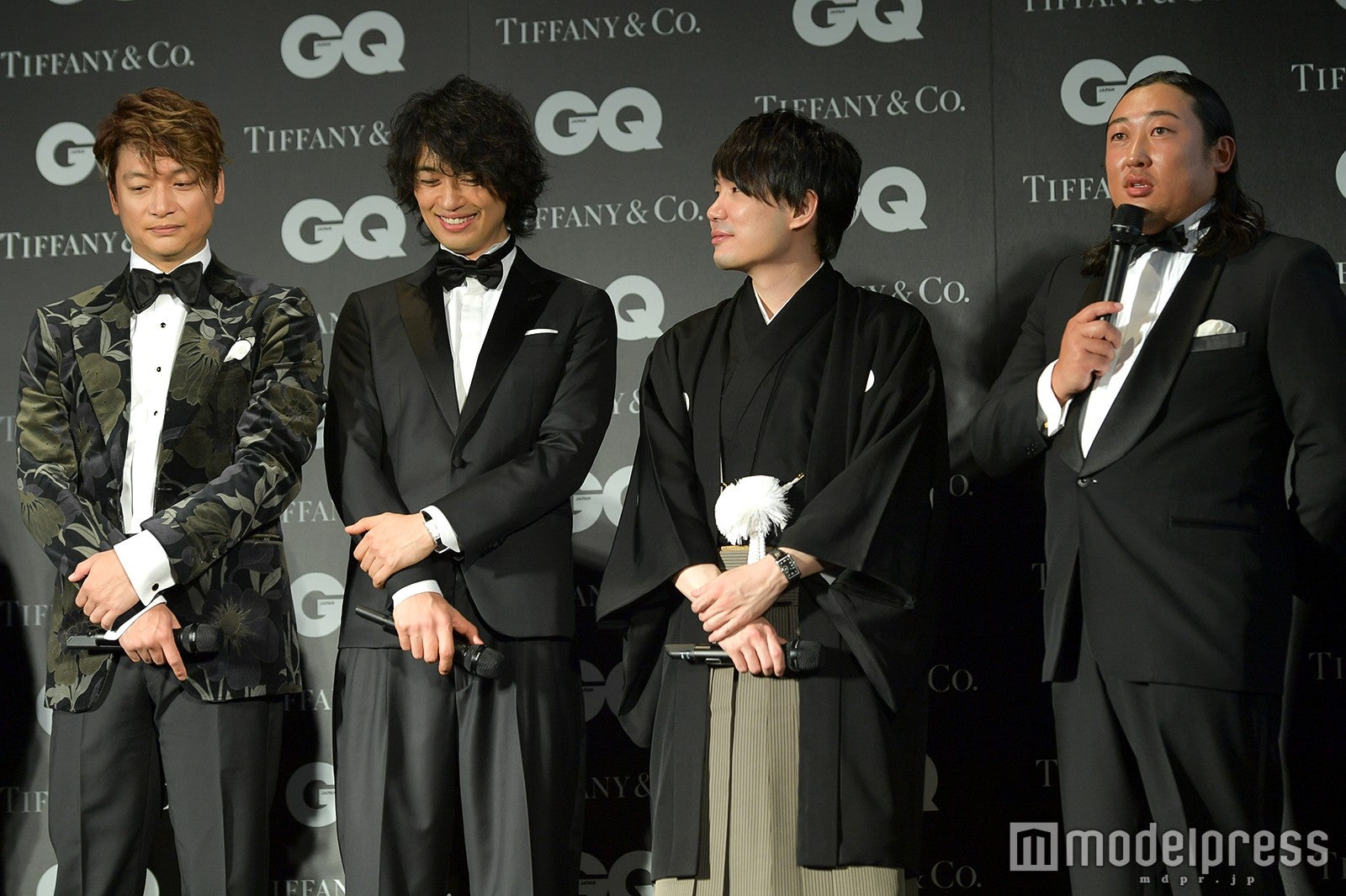 香取慎吾、斎藤工、佐藤天彦、秋山竜次（C）モデルプレス