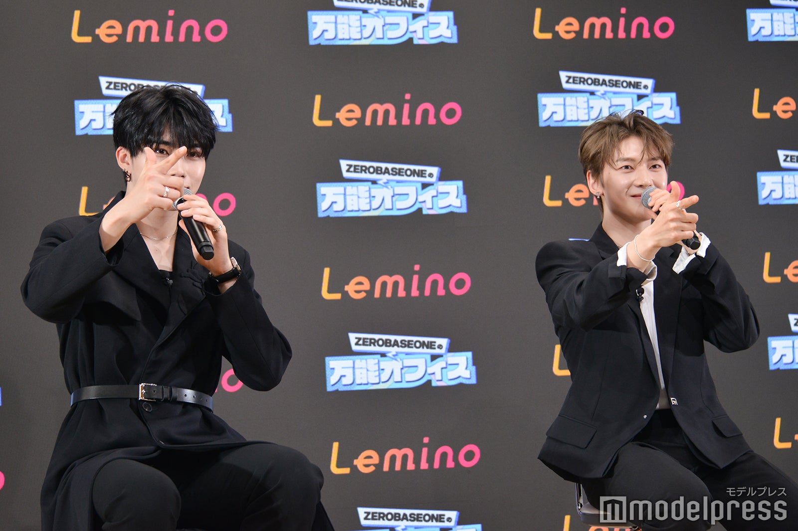 ゴヌク考案のポーズが採用！／パク・ゴヌク、ソク・マシュー（C）モデルプレス