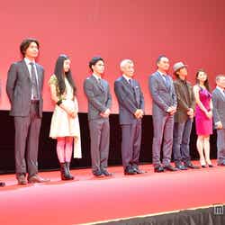 (左より)三浦貴大、小澤征悦、忽那汐里、柳楽優弥、柄本明、渡辺謙、佐藤浩市、小池栄子、國村隼、滝藤賢一、李相日監督