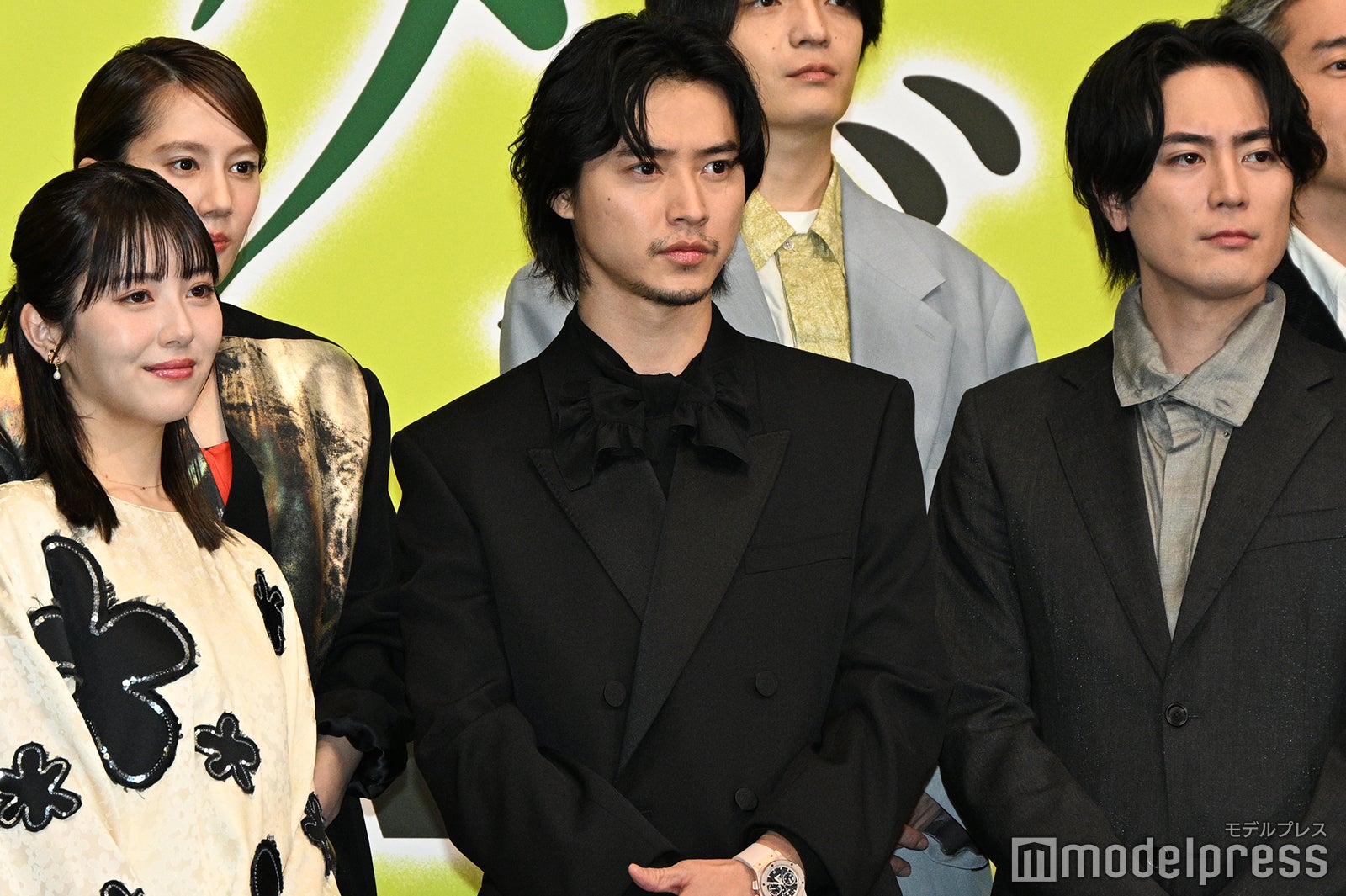 浜辺美波、山崎賢人、間宮祥太朗（C）モデルプレス