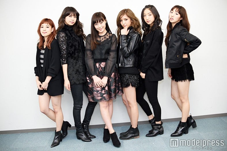 Flower／（左から）中島美央、佐藤晴美、鷲尾伶菜、藤井萩花、坂東希、重留真波（C）モデルプレス