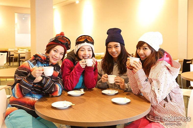 リラックスラウンジで一休み