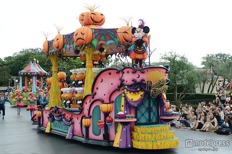 パレード「ハッピーハロウィーンハーベスト」