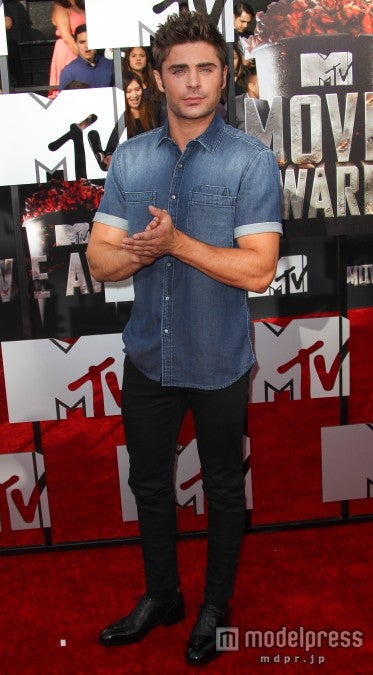 ザック・エフロン、ミシェル・ロドリゲスと破局