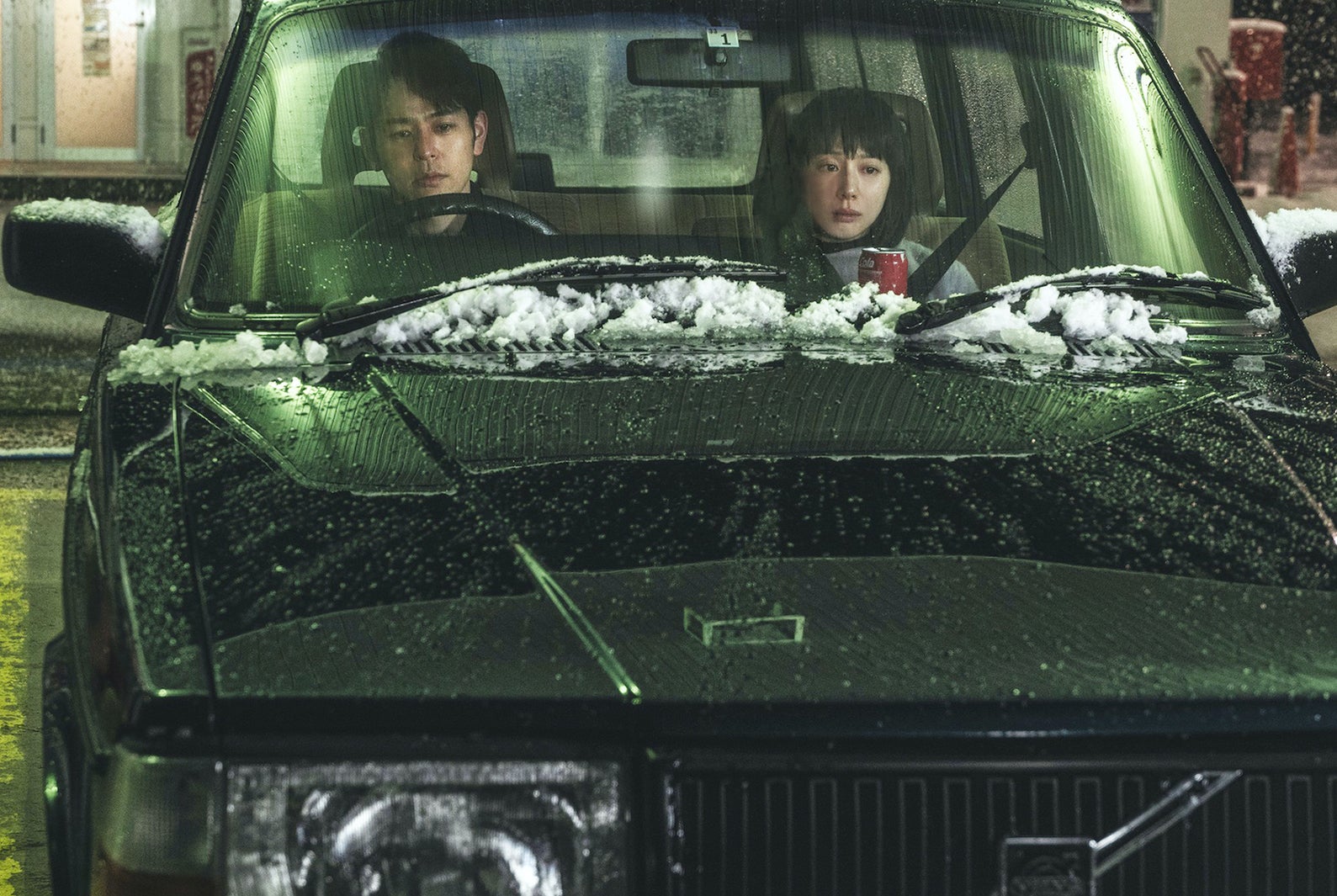 妻夫木聡、夏帆（C）2020『Ｒｅｄ』製作委員会