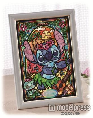 ステンドアートジグソーパズル ぎゅっと266ピース スティッチ ステンドグラス￥1200／7月17日発売（C）Disney