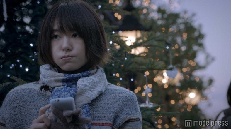 新垣結衣／新CM「まってる。モバゲーと。」篇より