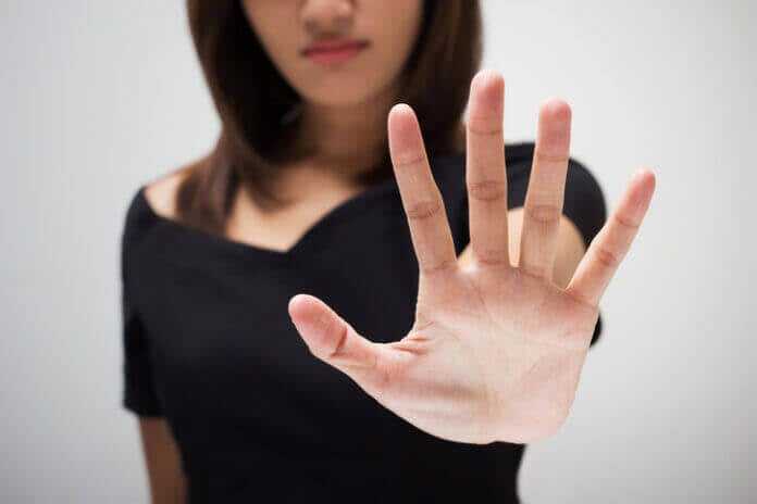 縁を切って正解だった…離れてから気づく「関わってはいけない人」の特徴5つ