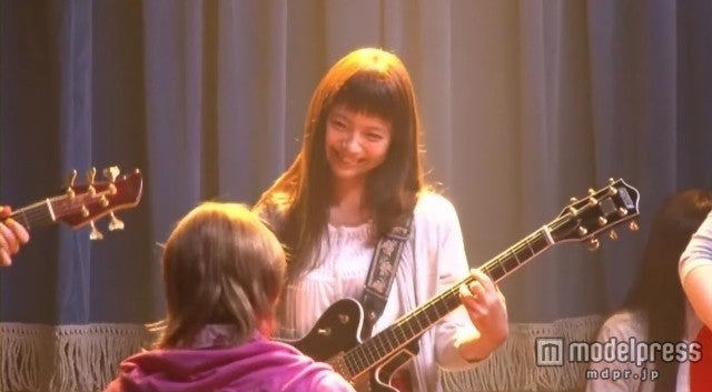 宮崎あおい／「earth music＆ecology」新CM「バンド」篇メイキングより