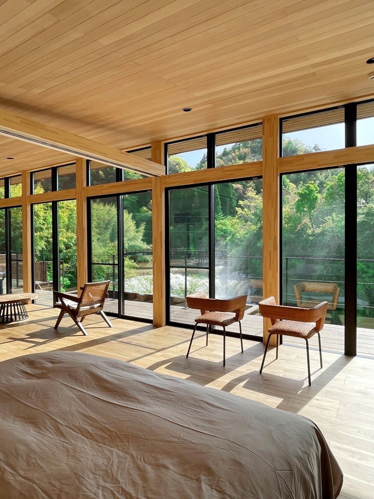 and RIVER勝浦／画像提供：タスマニアンプロジェクト