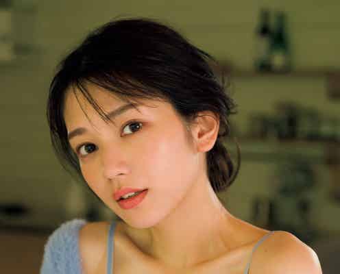 長月翠、美谷間際立つランジェリー姿 大人の表情にドキッ