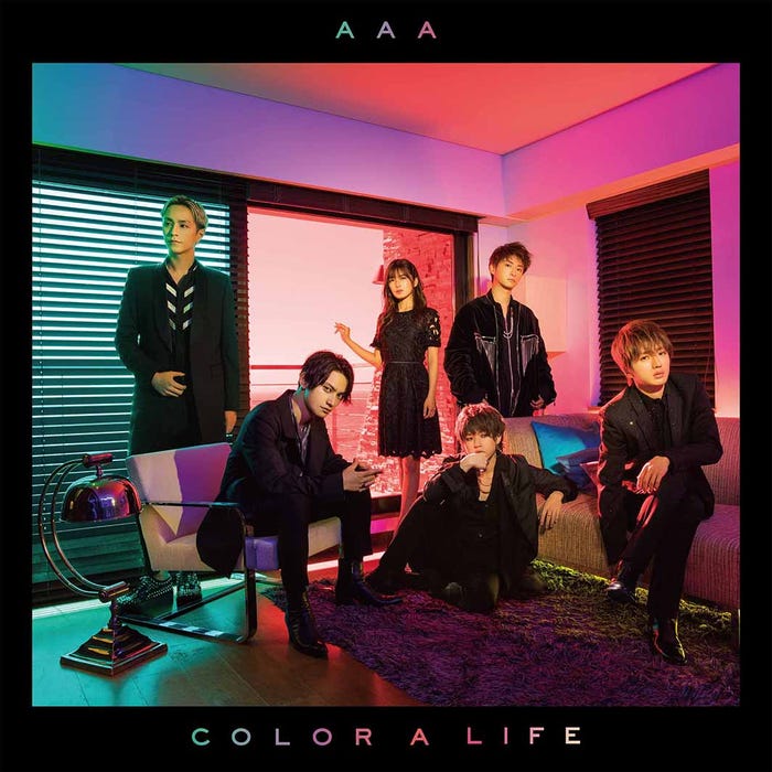 AAAニューアルバム「COLOR A LIFE」(8月29日発売)初回限定盤(画像提供:avex)