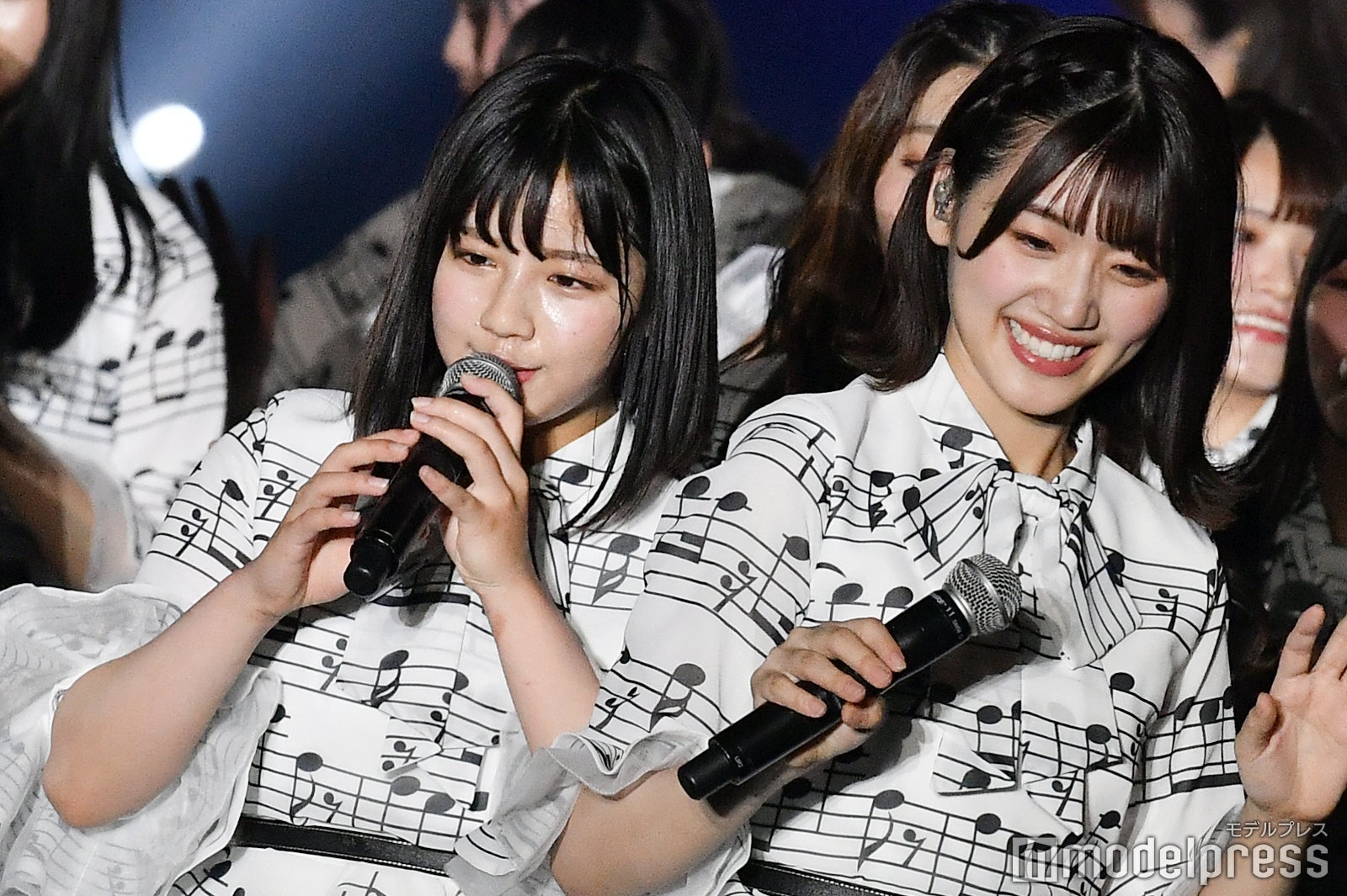 渡邉美穂、佐々木美玲 （C）モデルプレス