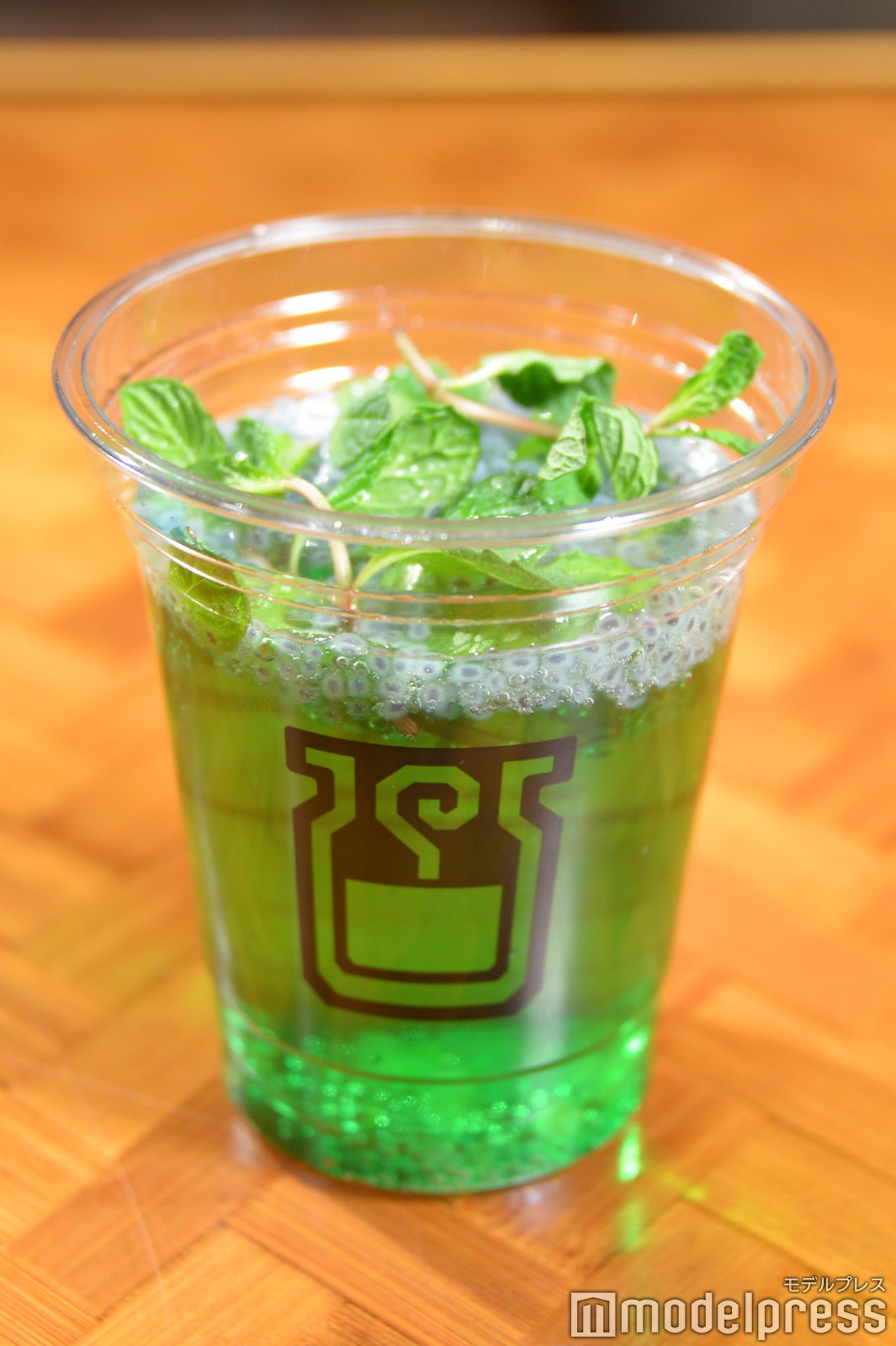 （C）モデルプレス