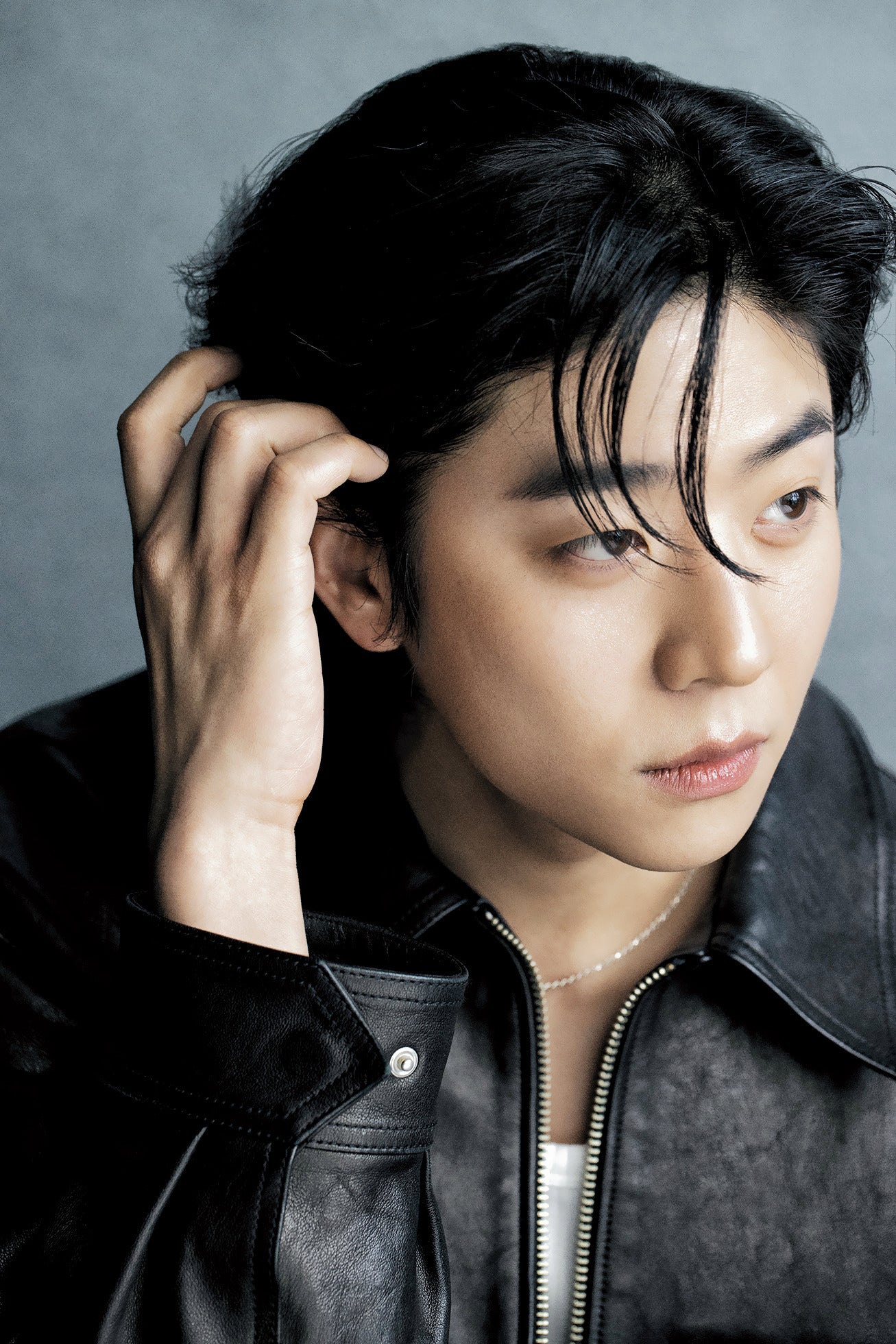 チェ・ジョンヒョプ、韓国俳優初「ar」表紙に登場  知られざる素顔明らかに