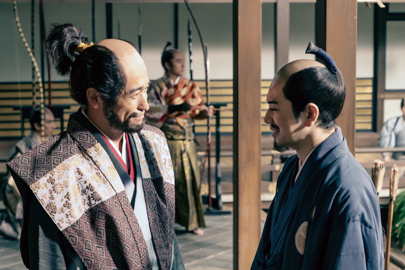 佐藤隆太、松本潤（C）NHK