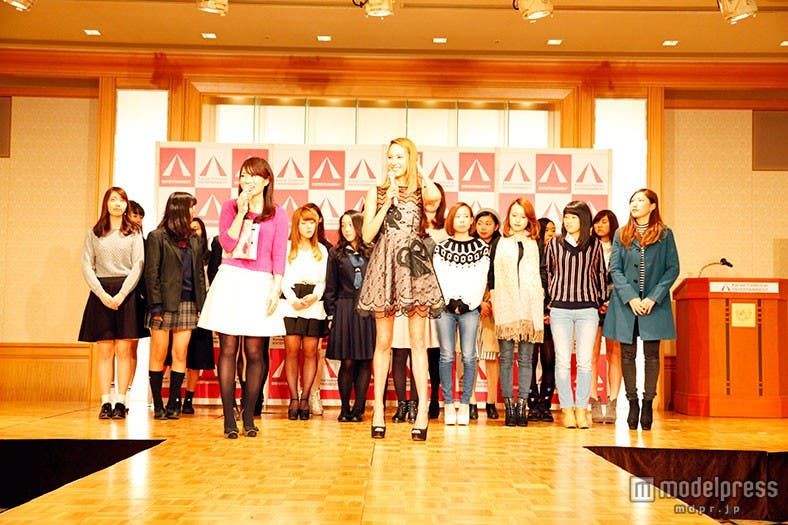 道端アンジェリカが特別講師を務めた、関西コレクションエンターテイメントの講義