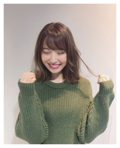 新ヘアを披露した衛藤美彩／衛藤美彩オフィシャルブログより