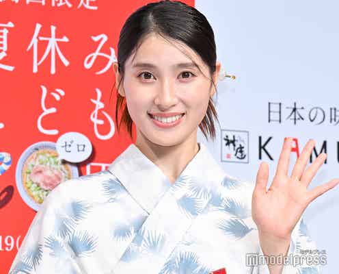土屋太鳳、真紅のワンショルドレスで美肩際立つ「華やか」「芸術品みたい」と反響