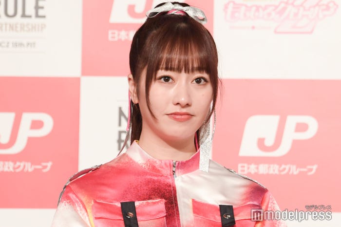 佐々木彩夏(C)モデルプレス