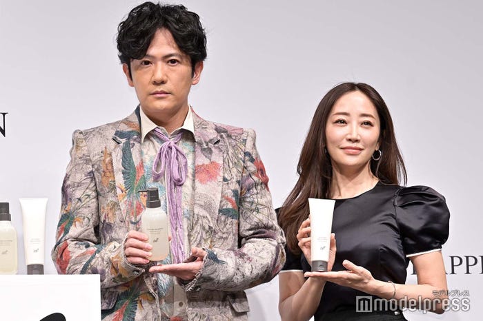 稲垣吾郎、神崎恵(C)モデルプレス