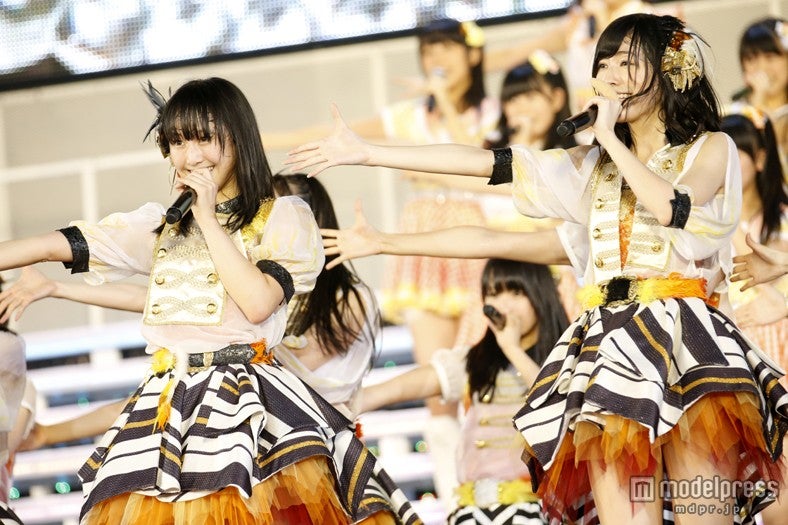 SKE48／「AKB48 2013 真夏のドームツアー～まだまだ、やらなきゃいけないことがある～」ナゴヤドーム公演2日目より（C）AKS