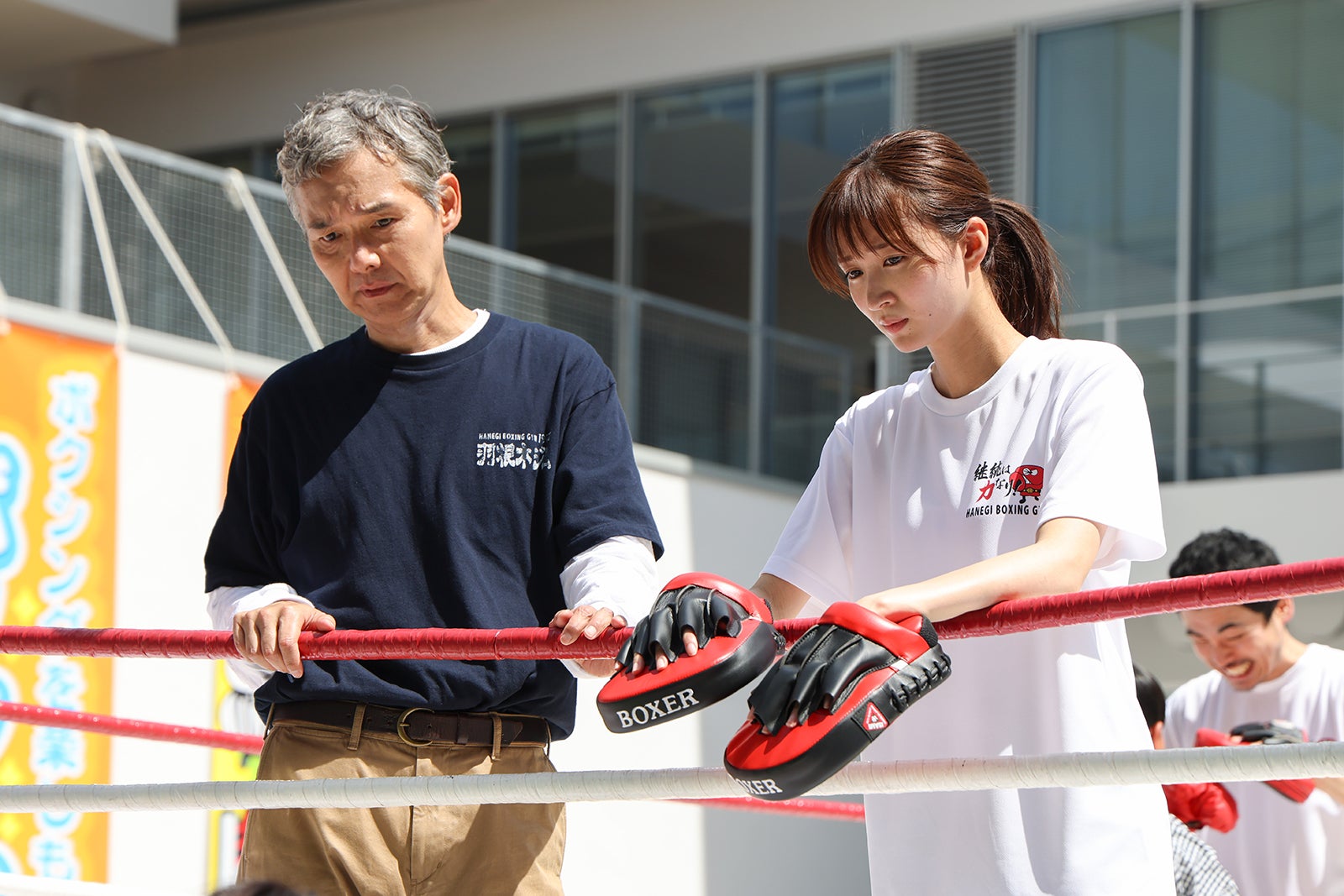 渡部篤郎、岡崎紗絵「あのクズを殴ってやりたいんだ」第3話（C）TBS