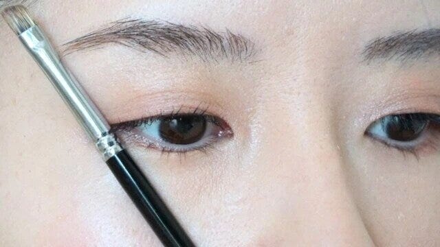 若見え眉メイク描く順番