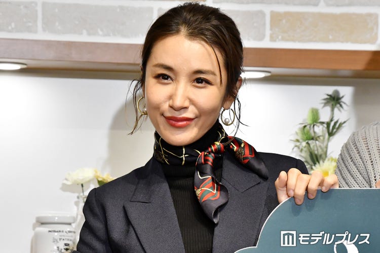 鈴木紗理奈 元彼 たむけんとの復縁可能性に言及 戻すのか戻さないかどうしようか モデルプレス 鈴木紗理奈 元彼 たむけんとの復縁可能性に言及 戻すのか戻さないかどうしようか モデルプレス