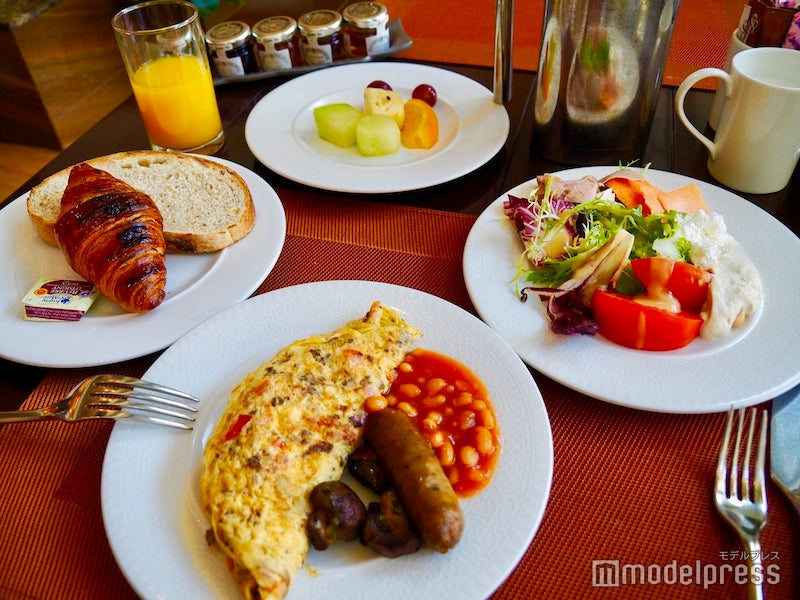 美味しい朝食を食べられるのはホテルの醍醐味（C）モデルプレス