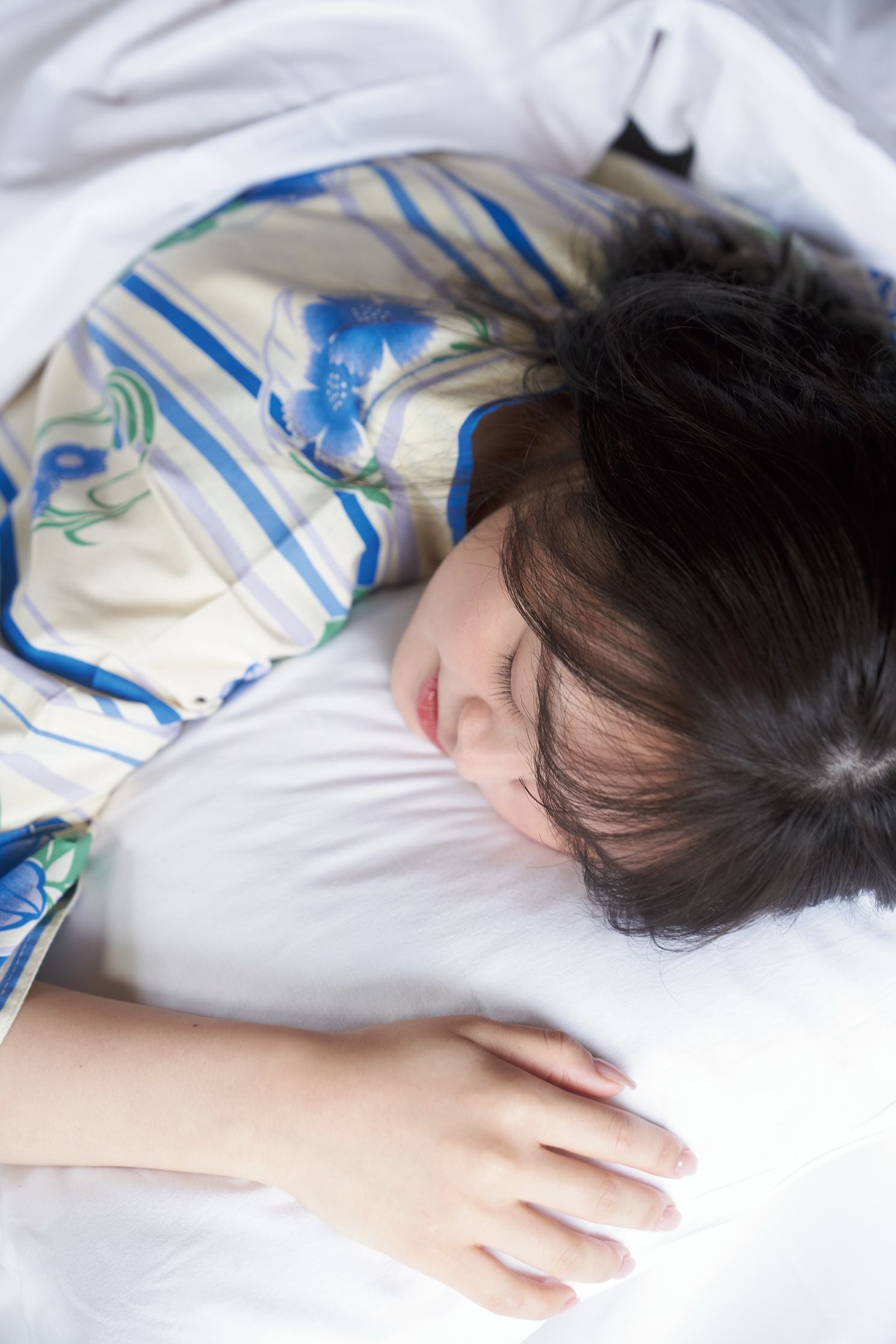 本村碧唯卒業フォトブック「未来の手前」撮影：大江麻貴・双葉社