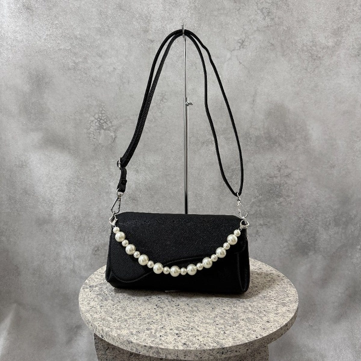 しまむらのオケージョンショルダー（Helm）