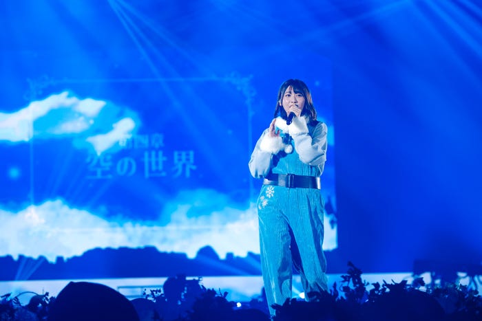 「HINATAZAKA46 Live Online,YES!with YOU!~“22人”の音楽隊と風変わりな仲間たち~」/撮影:上山陽介