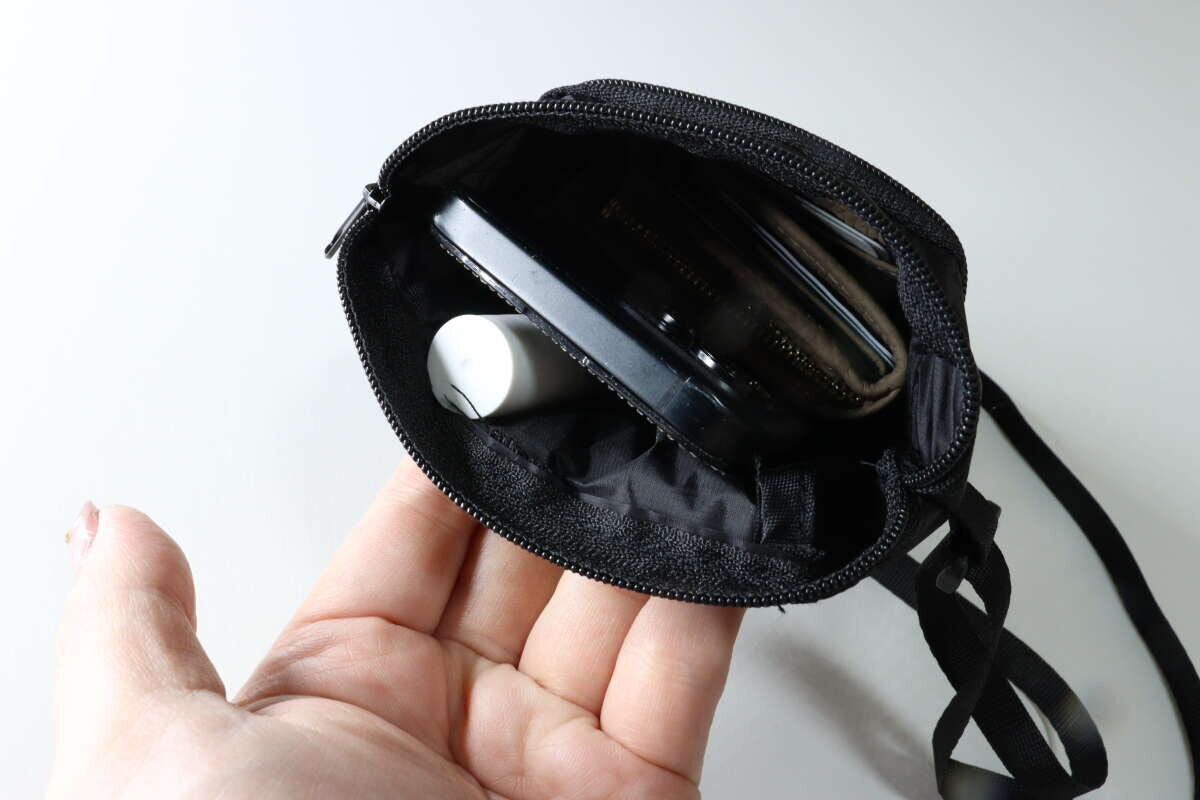 トラベルショルダーバッグ