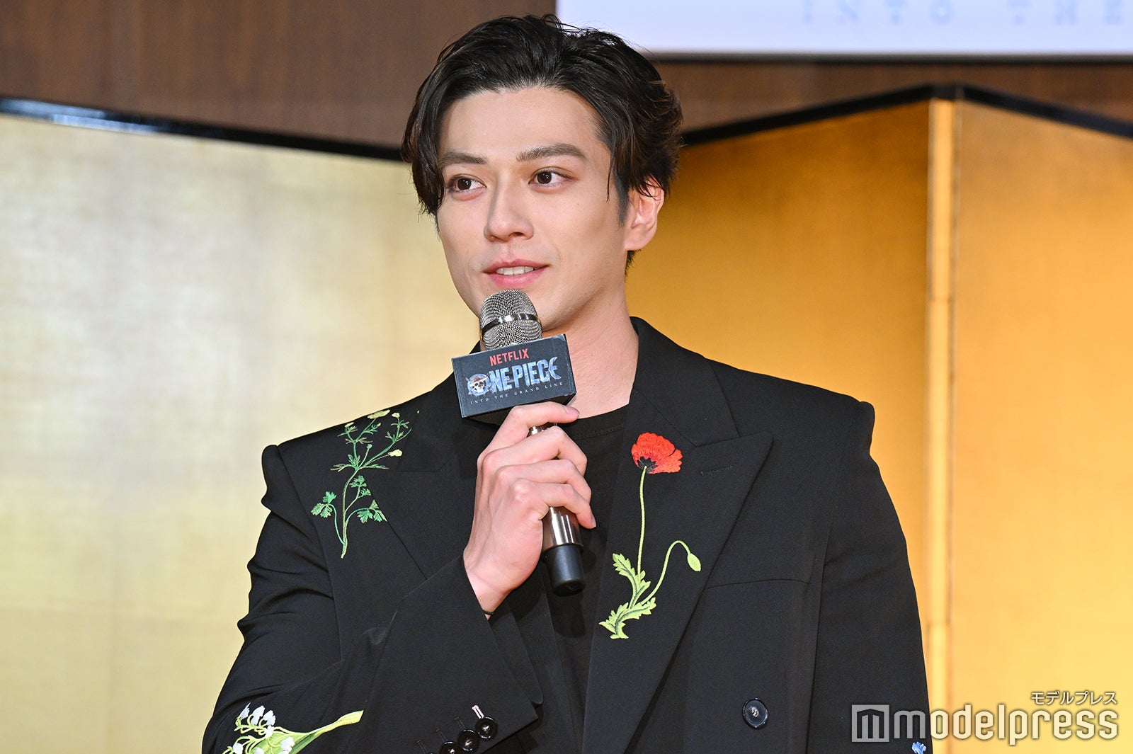 新田真剣佑、“1周5分”巨大セットでの撮影回顧「入ってみてもかなりの迫力」パワーアップした“ド派手アクション”にも自信【ONE PIECE】