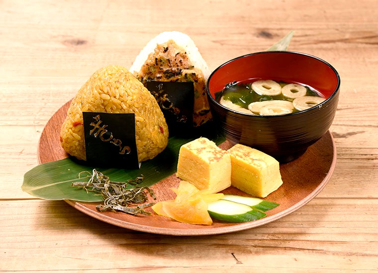 キタキタおやじのおにぎり1,490円（税抜）（C）衛藤ヒロユキ/SQUARE ENIX・「魔法陣グルグル」製作委員会