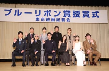 佐藤二朗 授賞式会場で警備員からまさかの制止 「受賞します」主張も、声量小さく無念の「お客さんはあっちだよ」