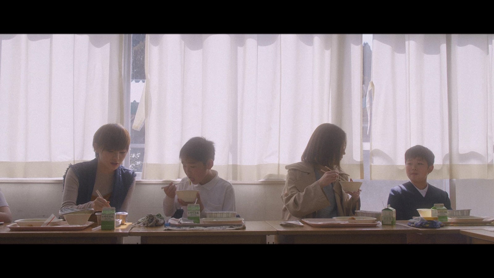 AKB48「願いごとの持ち腐れ」MVより（C）AKS