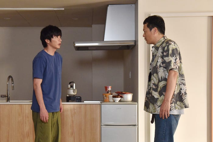 田中圭、田中哲司/「あなたの番です」第17話より(C)日本テレビ