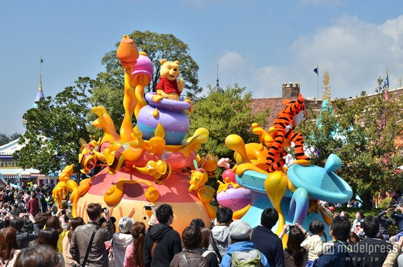 東京ディズニーリゾート30周年パレードがスタート／「ハピネス・イズ・ヒア」パレード公開