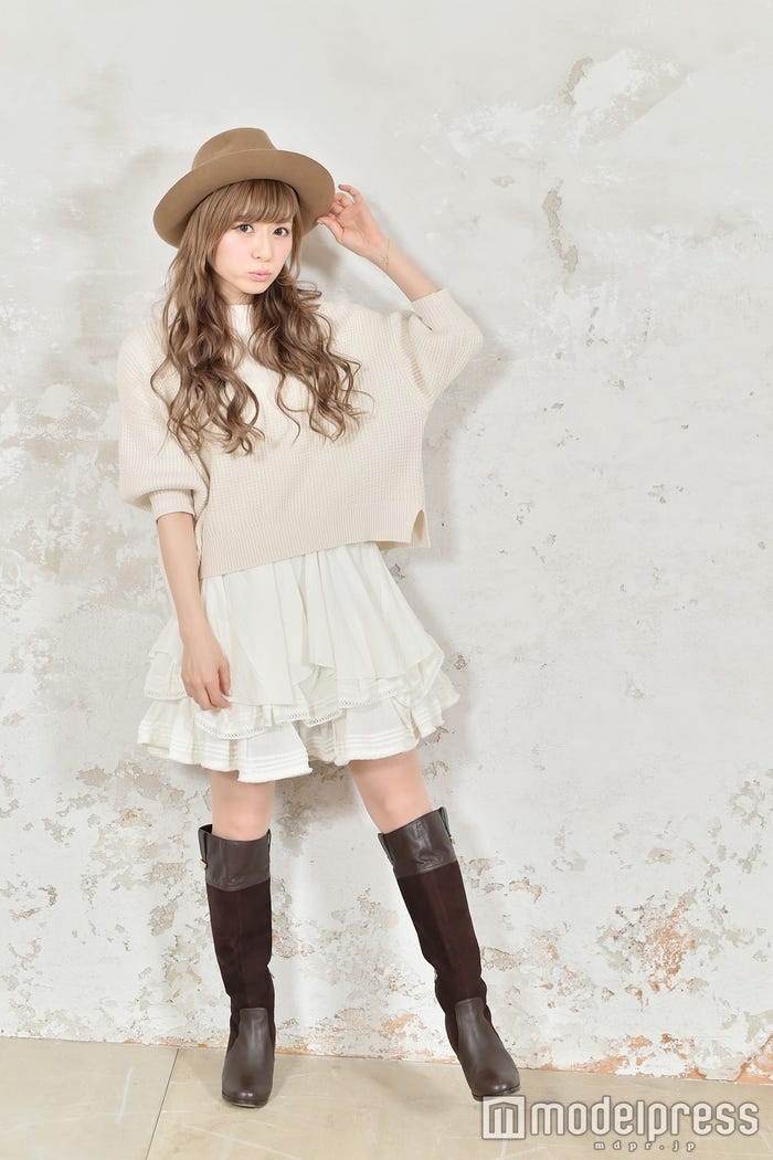 私服/アースカラーをハットでまとめて/ゆかるん(C)モデルプレス