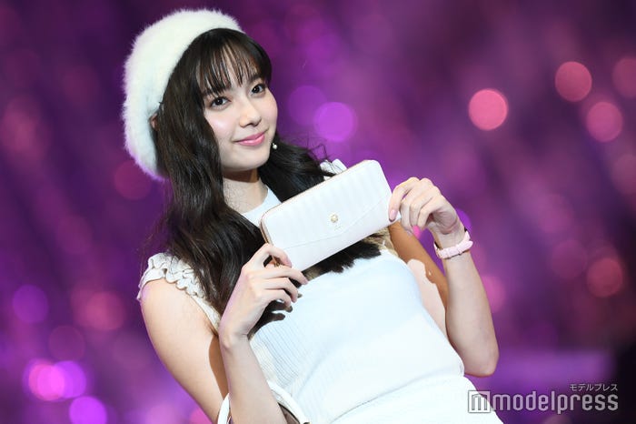 新川優愛 (C)モデルプレス