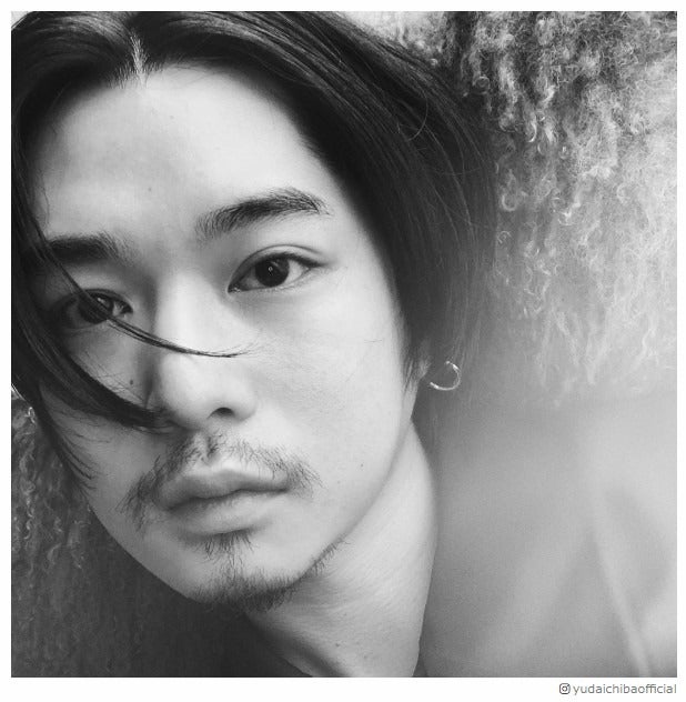 千葉雄大、ワイルドな髭姿に反響続々「色気ムンムン」「衝撃的なかっこよさ」