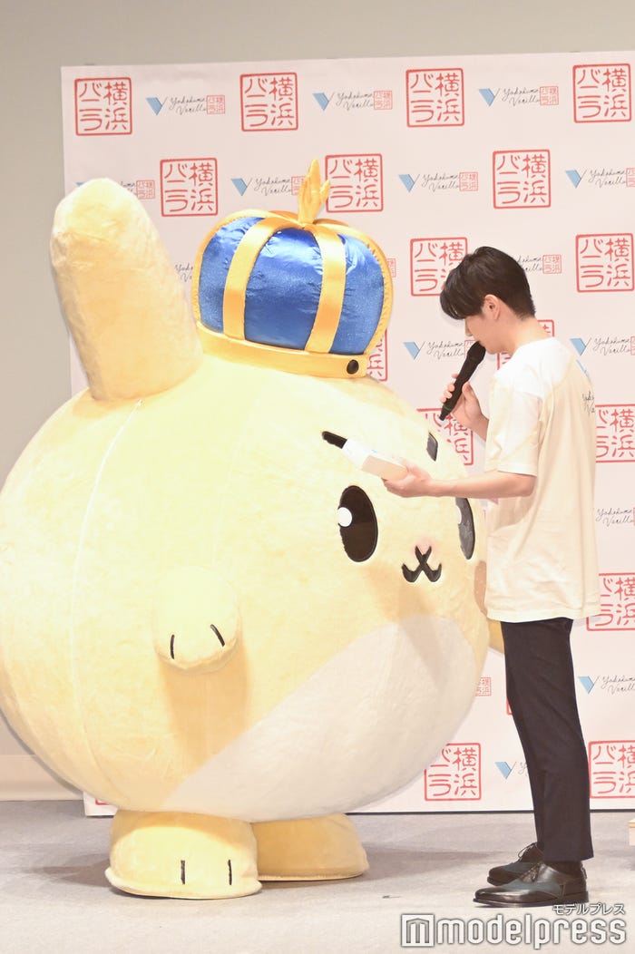 バニ丸、高橋優斗(C)モデルプレス