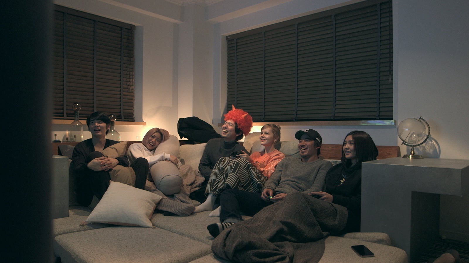 皆でゲームをするメンバー「TERRACE HOUSE TOKYO 2019-2020」40th WEEK（C）フジテレビ／イースト・エンタテインメント