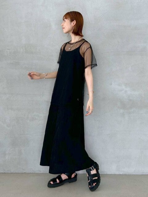 BAYFLOW　ベイフロー　レディース　おすすめ　オススメ　2023　夏　黒ワンピース　ワンピース　ワンピ　低身長　スタイルアップ　バランス　キャミソールワンピース　キャミワンピース