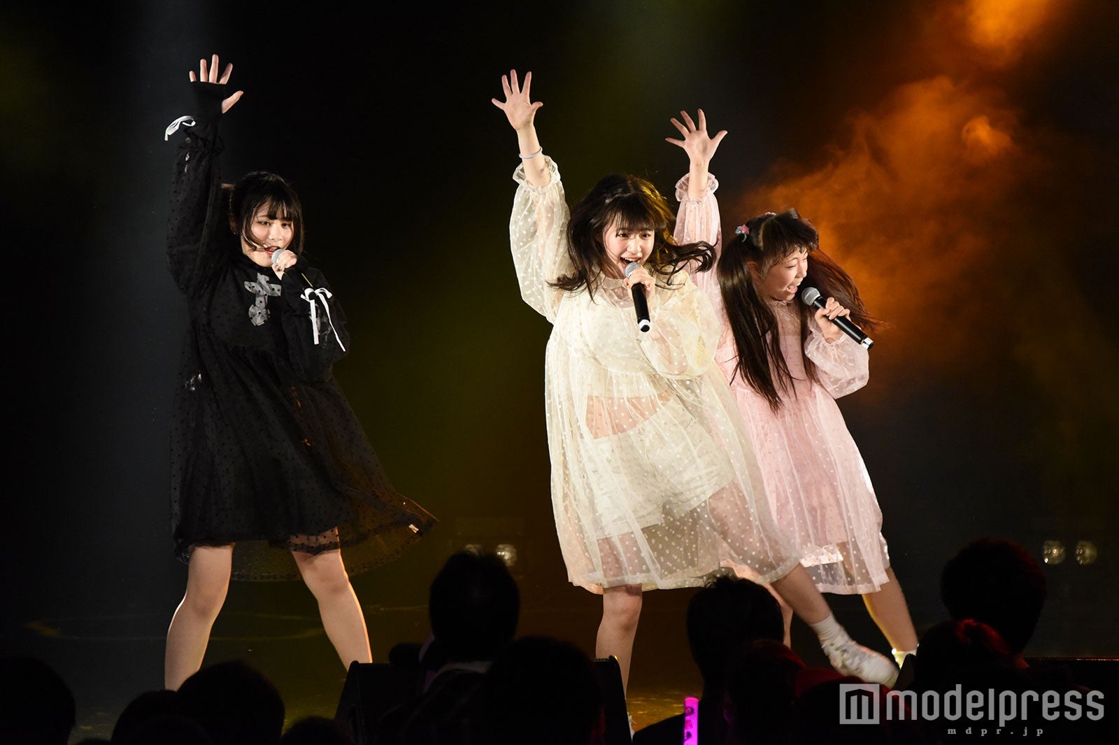 東姉妹♀ （C）モデルプレス