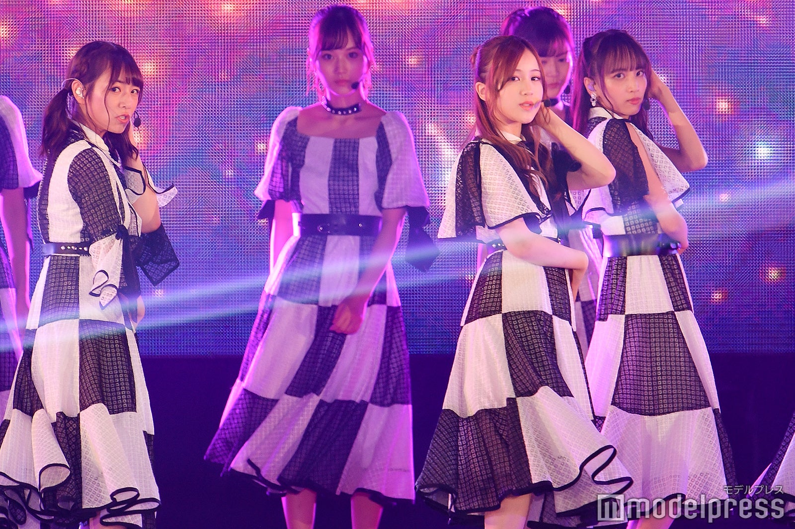 乃木坂46（C）モデルプレス