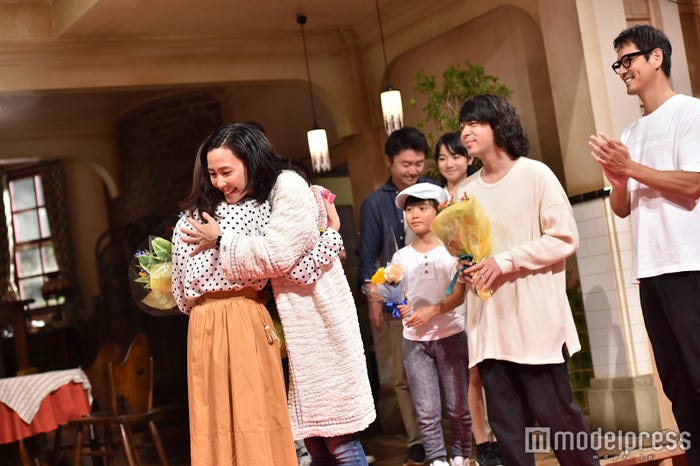 (C)モデルプレス