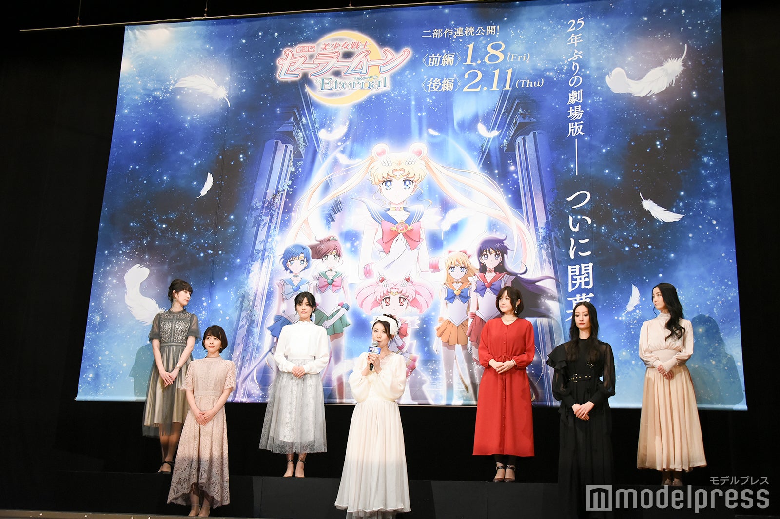 （前列左から）福圓美里、三石琴乃、菜々緒（後列左から）小清水亜美、金元寿子、佐藤利奈、伊藤静（C）モデルプレス